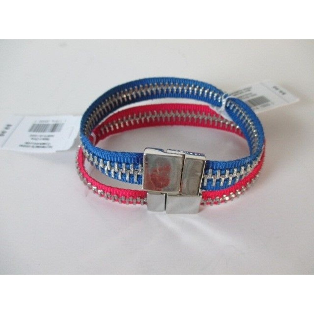 Gap RED Zipper Magnet Cuff Blue Zipper Cuff NWT $9.99 Set of 2